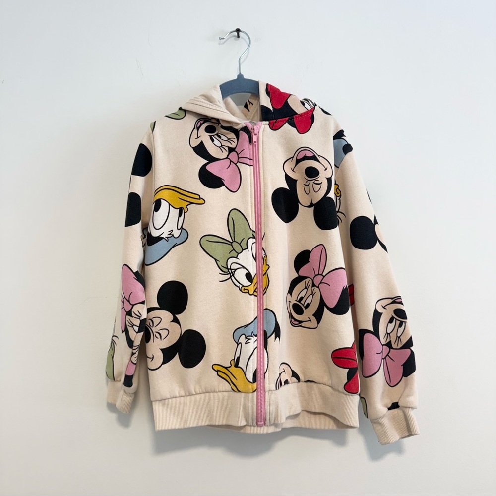 H&M Disney character sweater 6-8 years